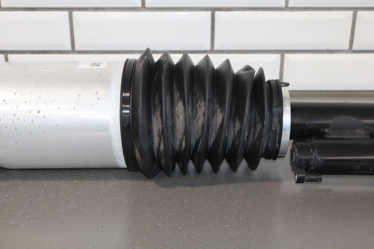 2021-2026 Tesla Model S Right Rear Air Strut Shock 1420466-00-e OEM