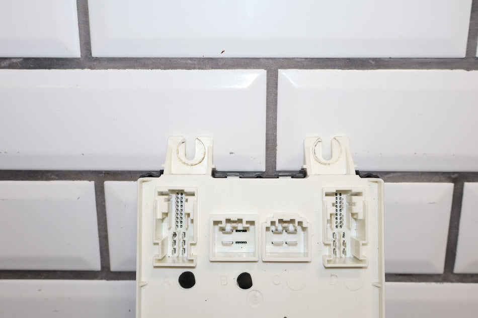 2022-2023 Dodge Challenger Body Control Module 68525718ab OEM