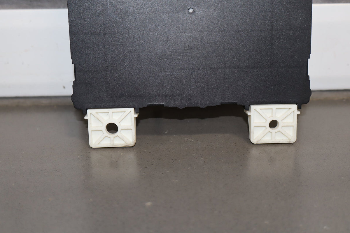 2022-2023 Dodge Challenger Body Control Module 68525718ab OEM