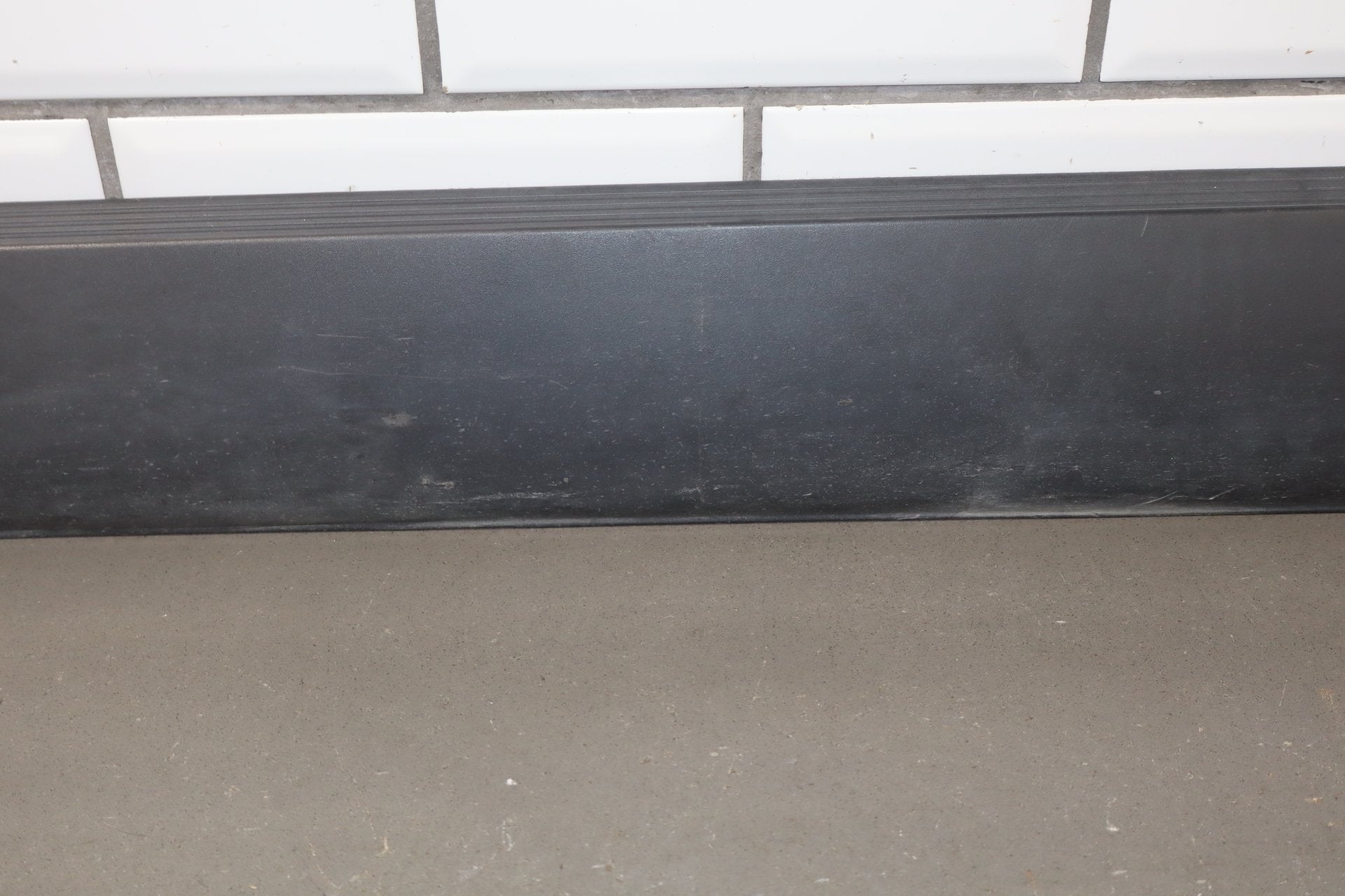 2022-2023 Dodge Challenger R/T Scat Pack Left Rocker Molding 68320475AF