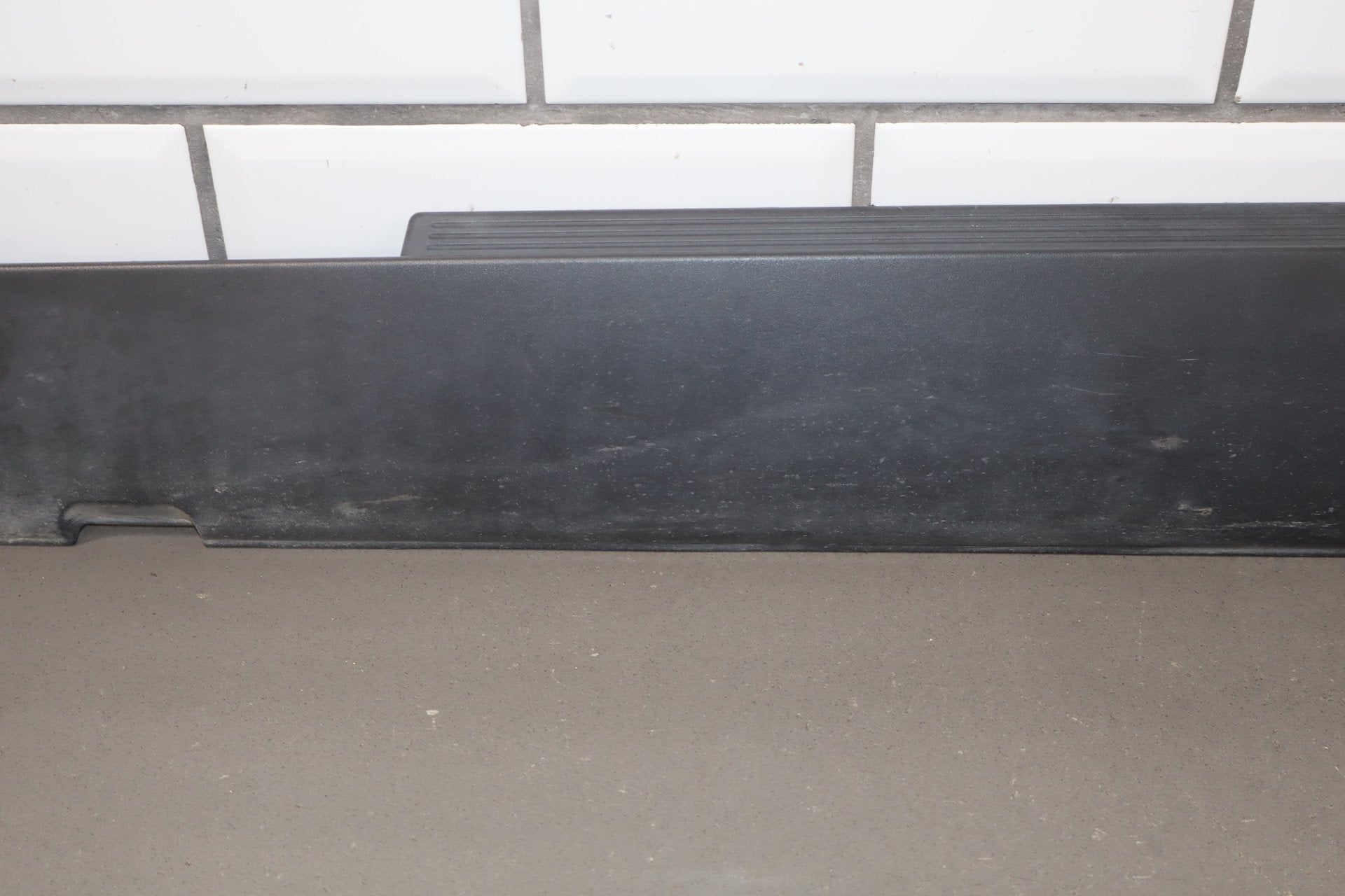 2022-2023 Dodge Challenger R/T Scat Pack Left Rocker Molding 68320475AF