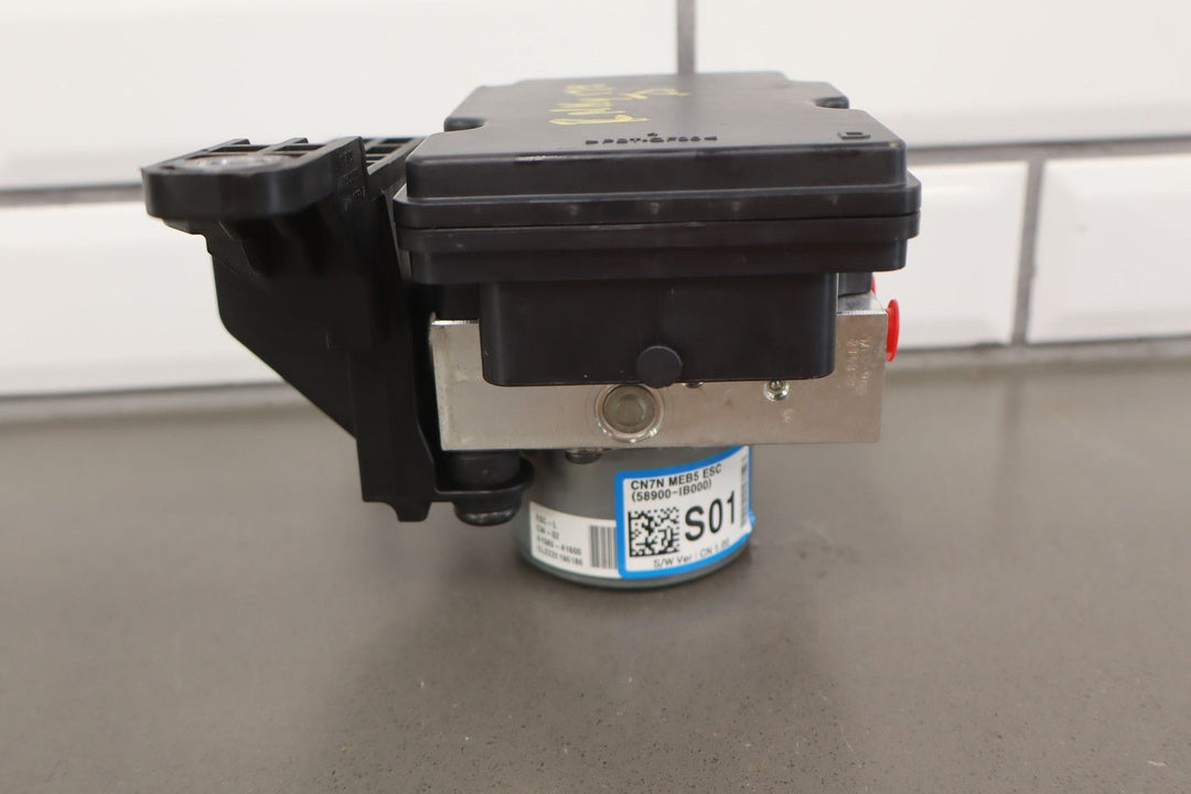 2022 - 2023 Hyundai Elantrta N ABS Anti - Lock Brake Pump & Module (58900 - IB000) 25K