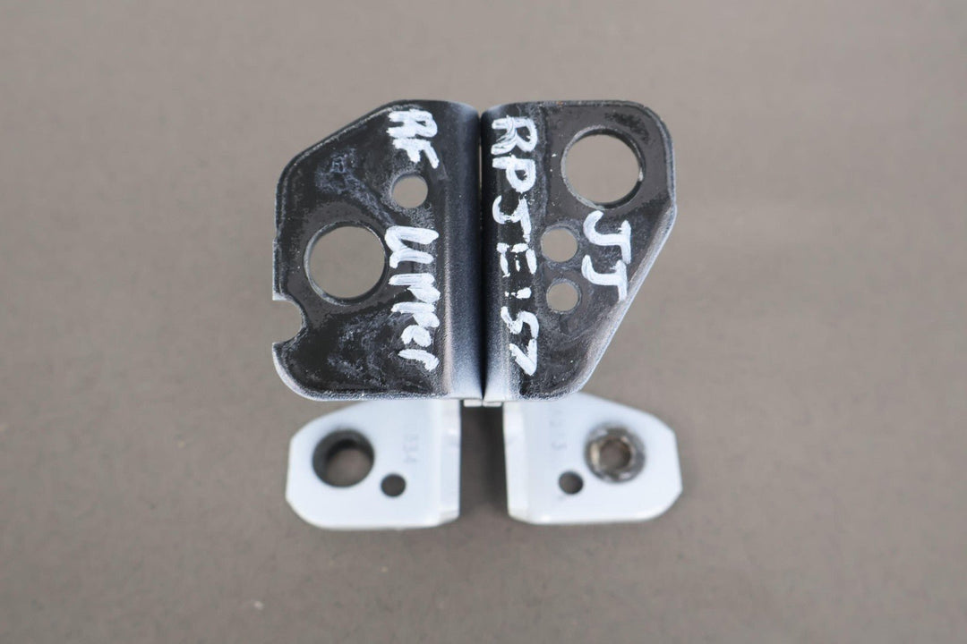 2022 - 2023 Jeep Grand Wagoneer Front Right Upper & Lower OEM Door Hinges (White)