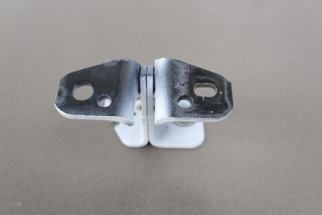 2022 - 2023 Jeep Grand Wagoneer Front Right Upper & Lower OEM Door Hinges (White)