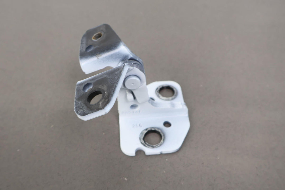 2022 - 2023 Jeep Grand Wagoneer Front Right Upper & Lower OEM Door Hinges (White)