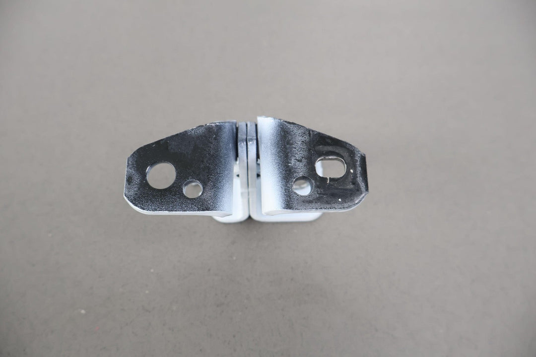 2022 - 2023 Jeep Grand Wagoneer Front Right Upper & Lower OEM Door Hinges (White)