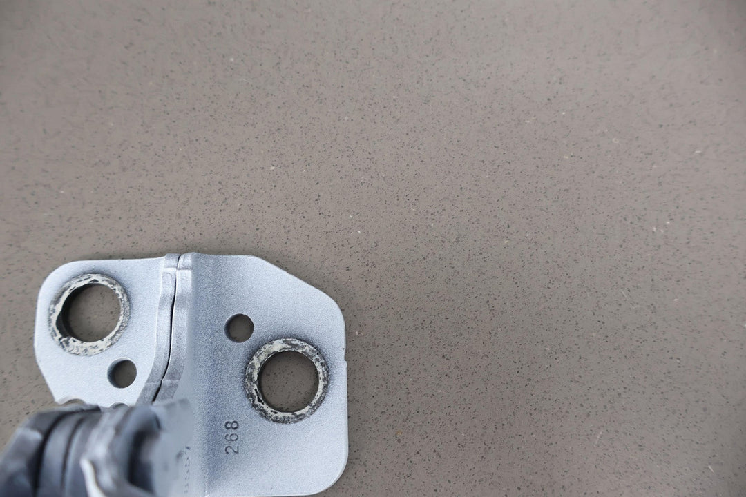 2022 - 2023 Jeep Grand Wagoneer Front Right Upper & Lower OEM Door Hinges (White)