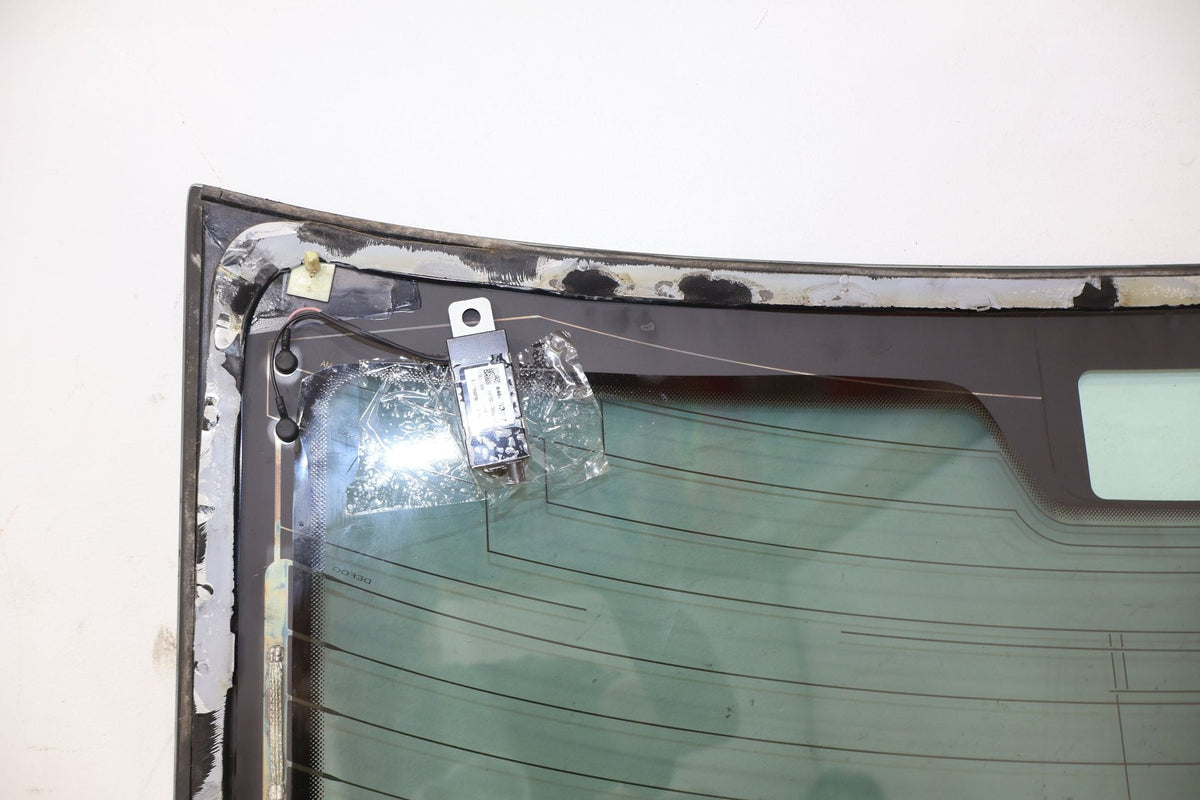 2022 Cadillac CT5- Back Door Glass