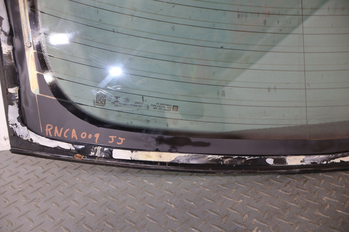 2022 Cadillac CT5- Back Door Glass