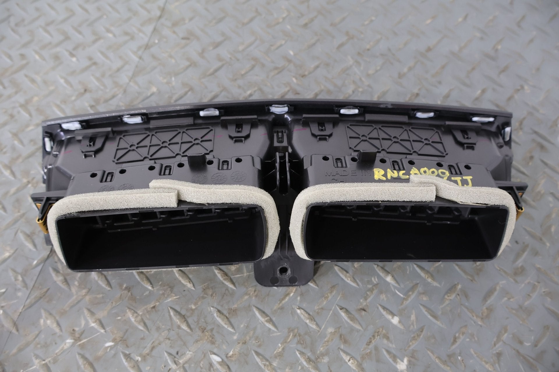 2022 Cadillac CT5- Dash Vent