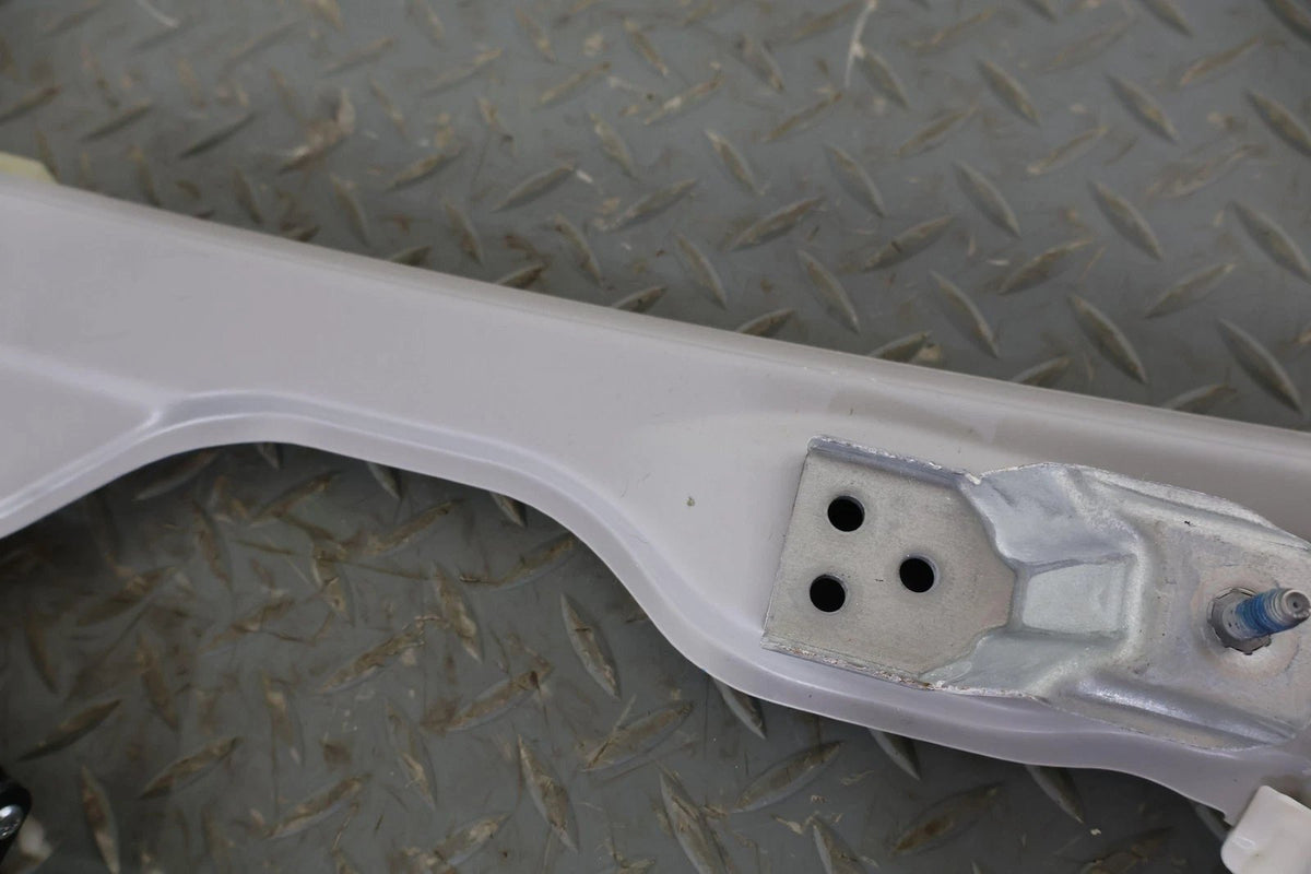 2022 Cadillac CT5- FRONT DOOR REGULATOR