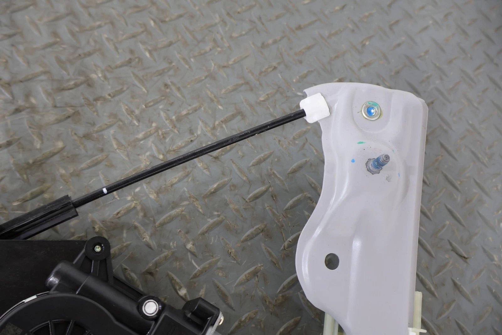 2022 Cadillac CT5- FRONT DOOR REGULATOR