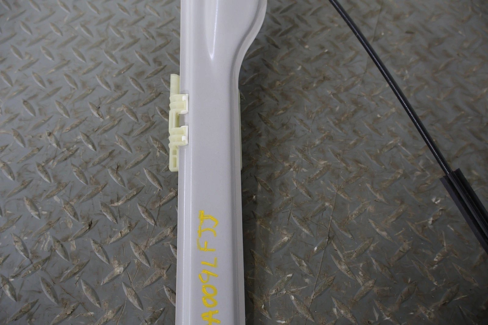 2022 Cadillac CT5- FRONT DOOR REGULATOR