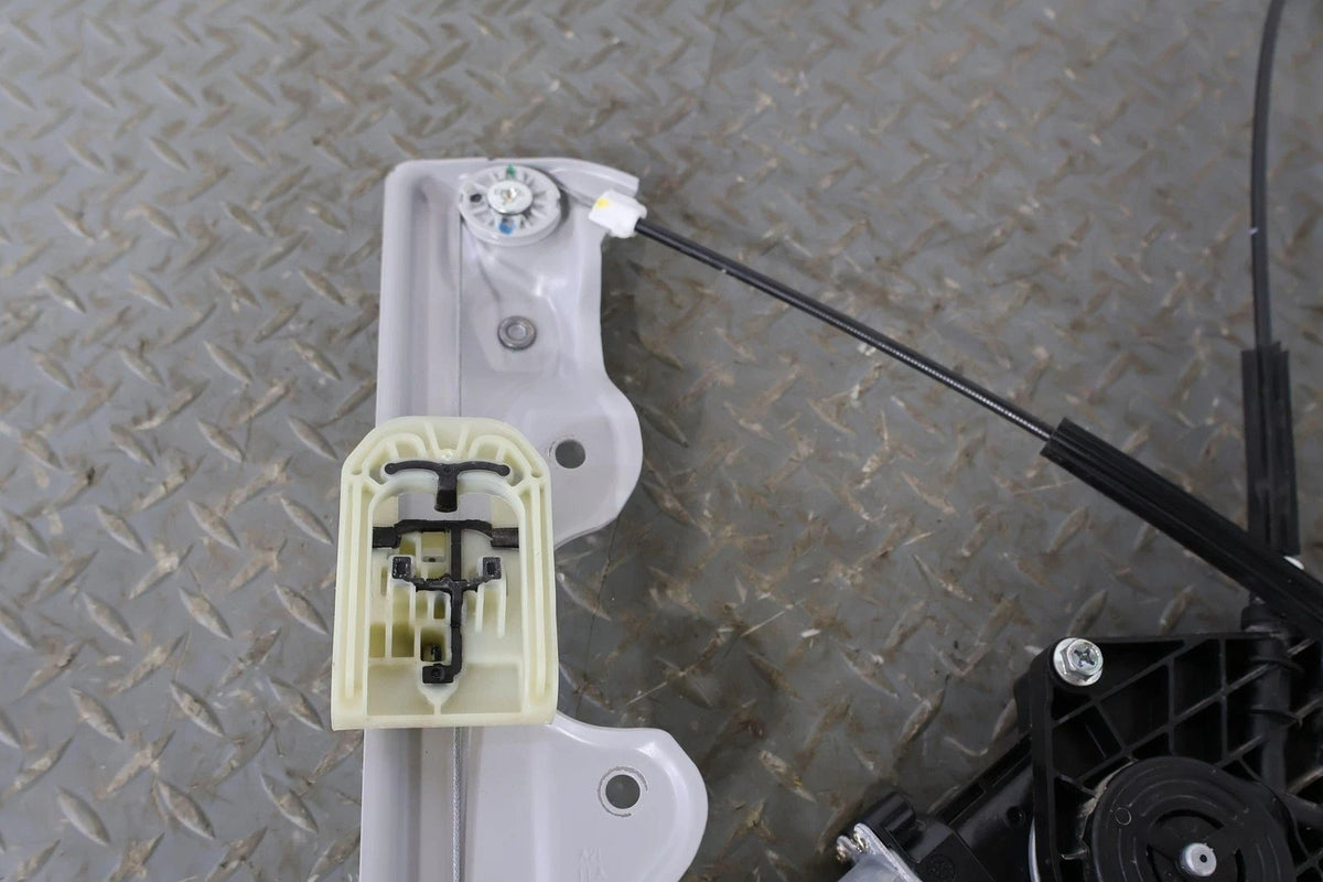 2022 Cadillac CT5- FRONT DOOR REGULATOR