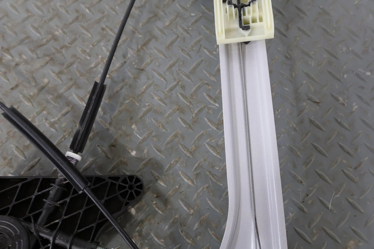 2022 Cadillac CT5- FRONT DOOR REGULATOR