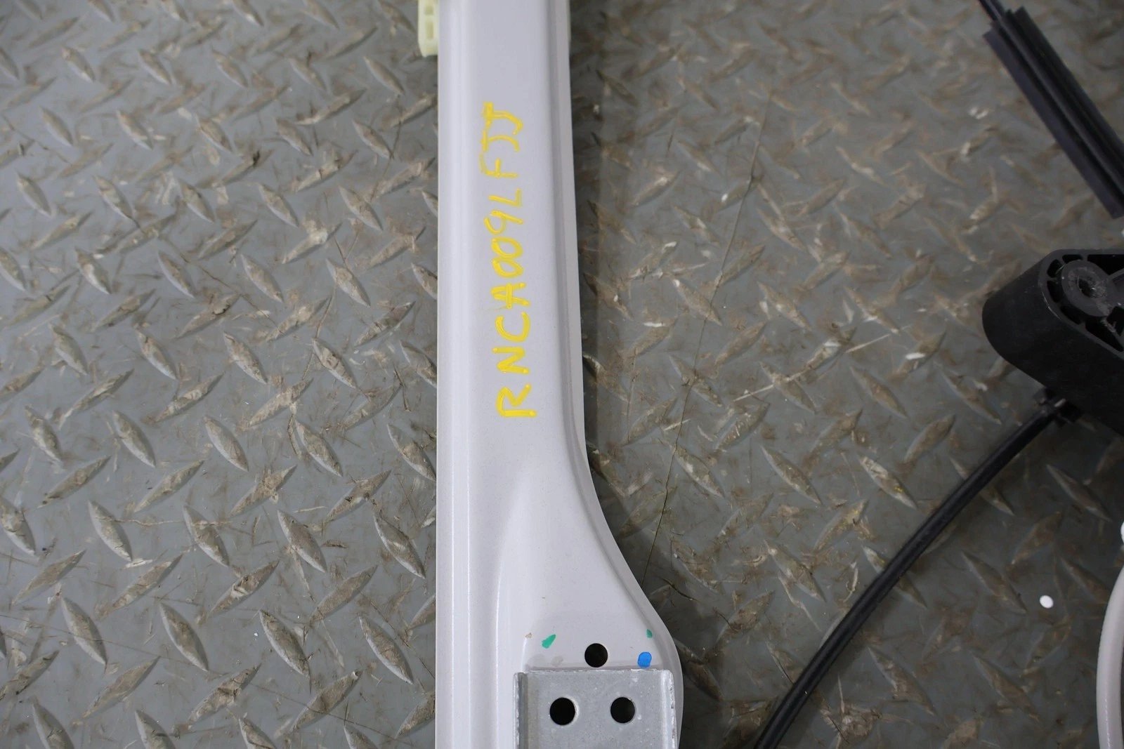 2022 Cadillac CT5- FRONT DOOR REGULATOR