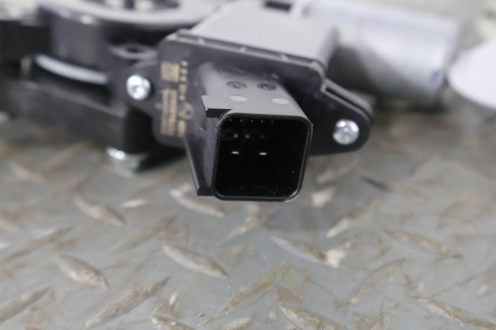 2022 Cadillac CT5- FRONT DOOR REGULATOR