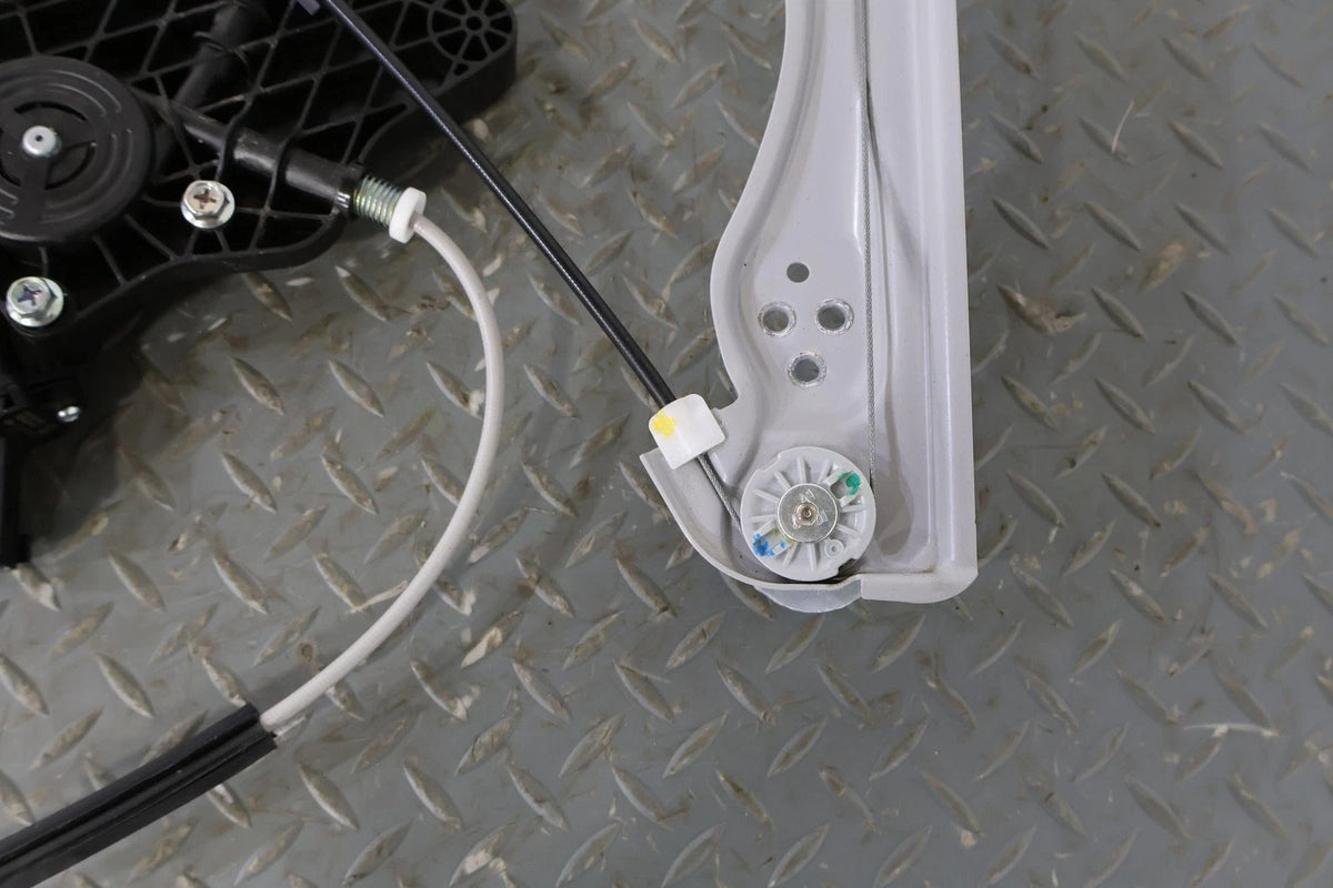 2022 Cadillac CT5- FRONT DOOR REGULATOR