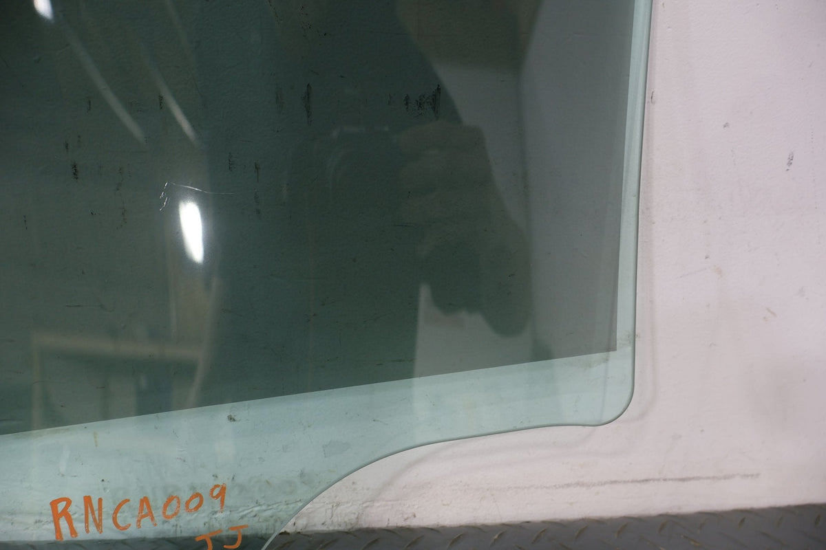 2022 Cadillac CT5- Right Rear Door Window