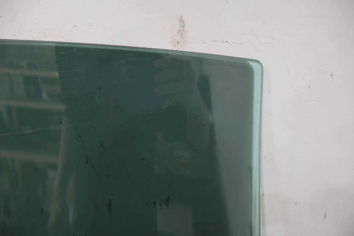 2022 Cadillac CT5- Right Rear Door Window