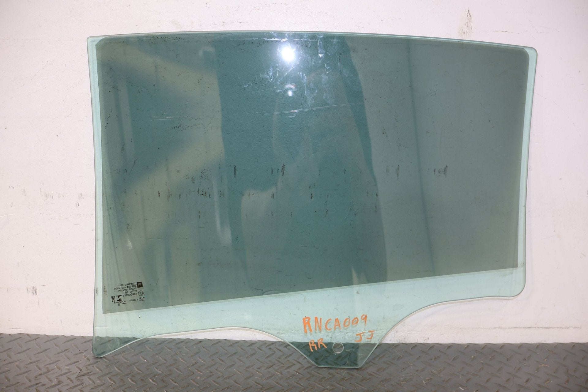 2022 Cadillac CT5- Right Rear Door Window