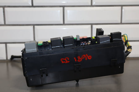 2022 Dodge Challenger R/T Scat Pack 6.4L Cabin Fuse Box