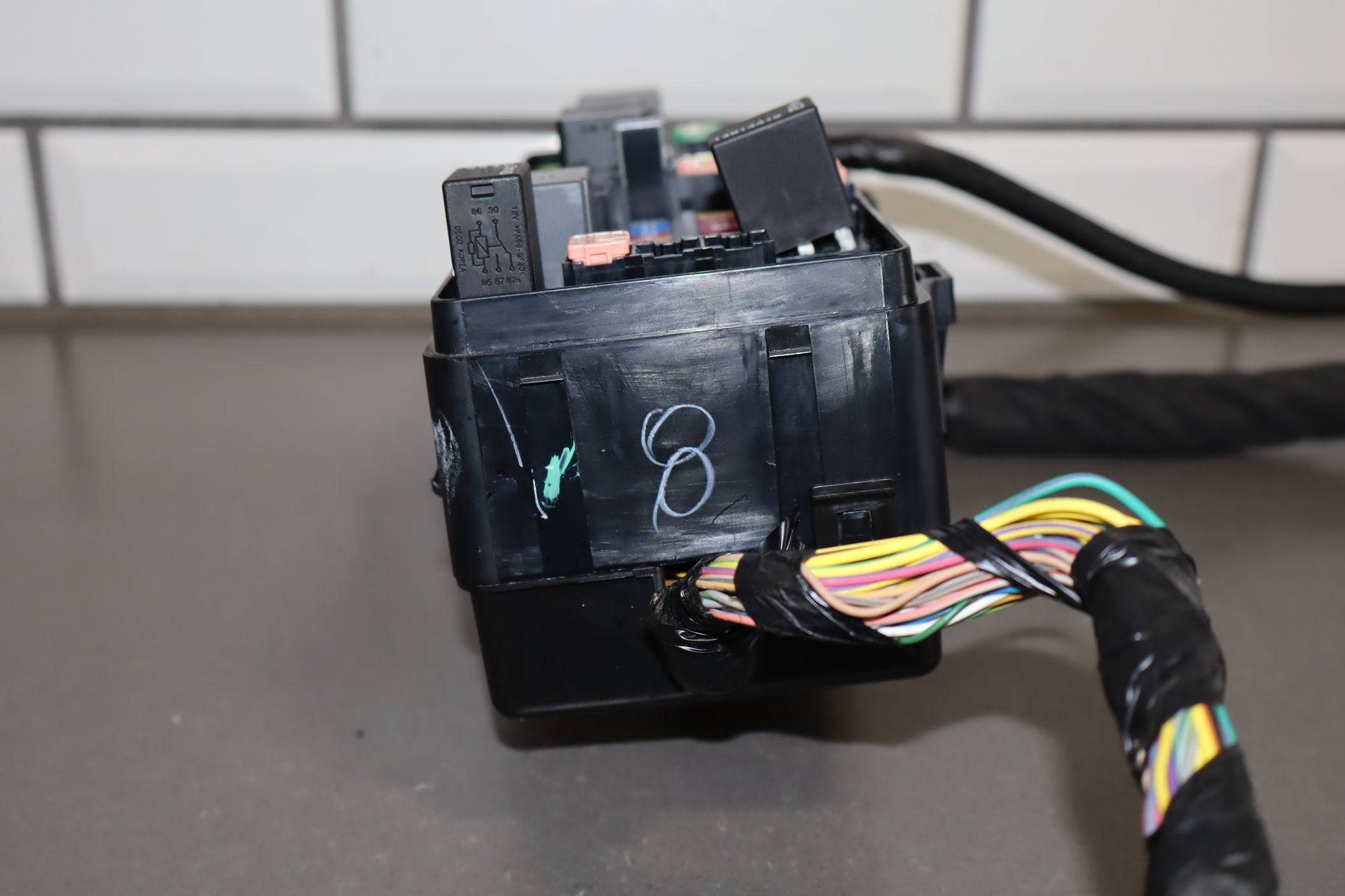 2022 Dodge Challenger R/T Scat Pack 6.4L Cabin Fuse Box