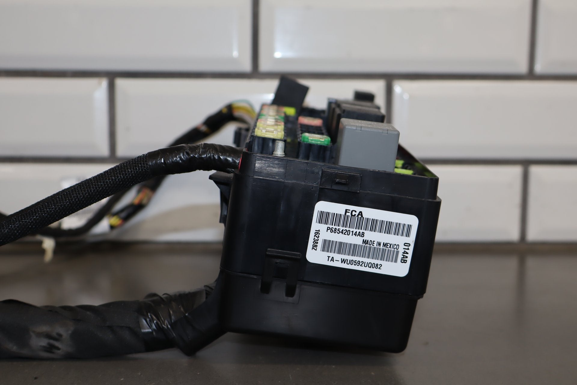 2022 Dodge Challenger R/T Scat Pack 6.4L Cabin Fuse Box