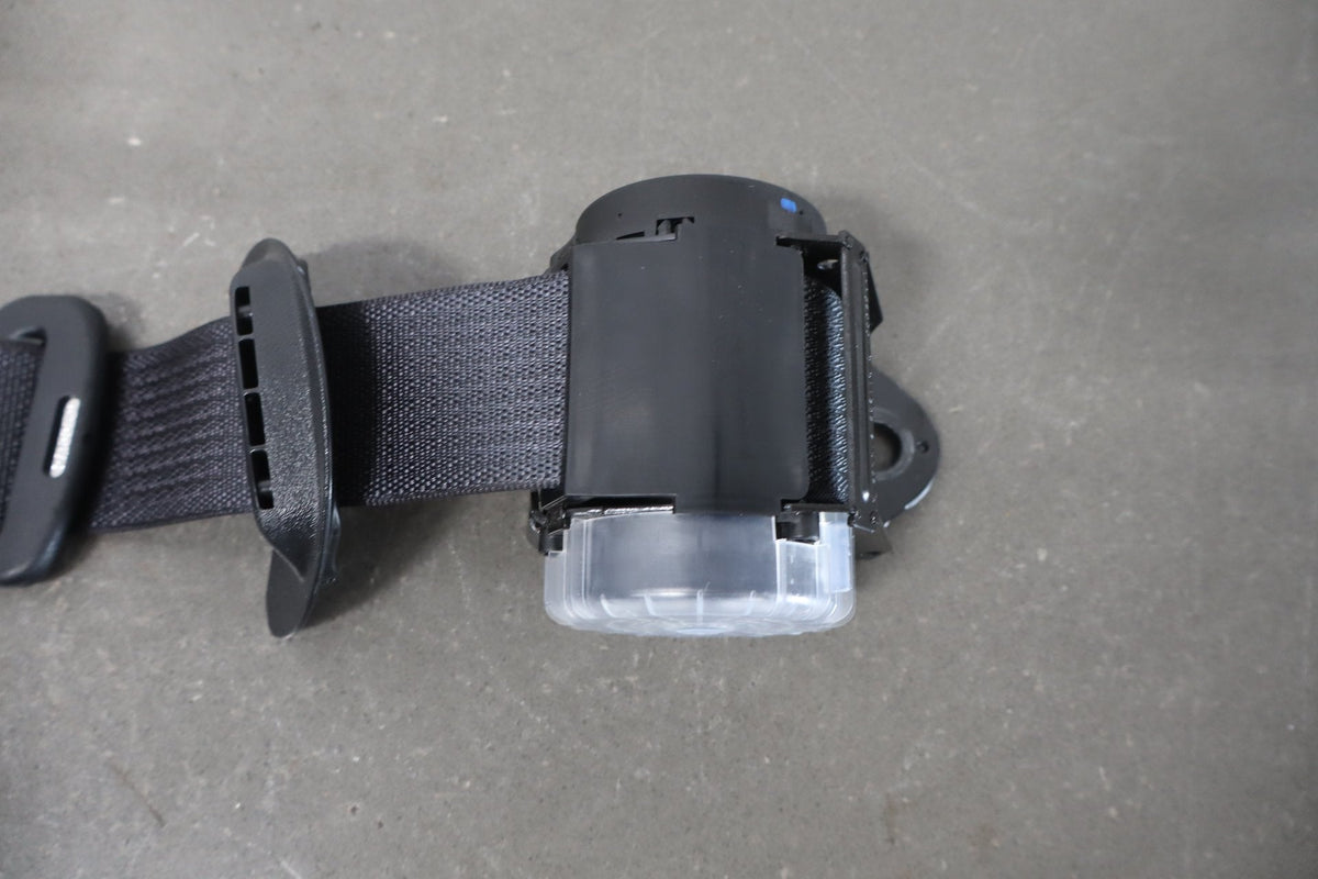 2022 Dodge Challenger R/T Scat Pack Left Rear Seat Belt Black X9