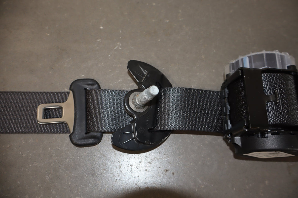 2022 Dodge Challenger R/T Scat Pack Left Rear Seat Belt Black X9
