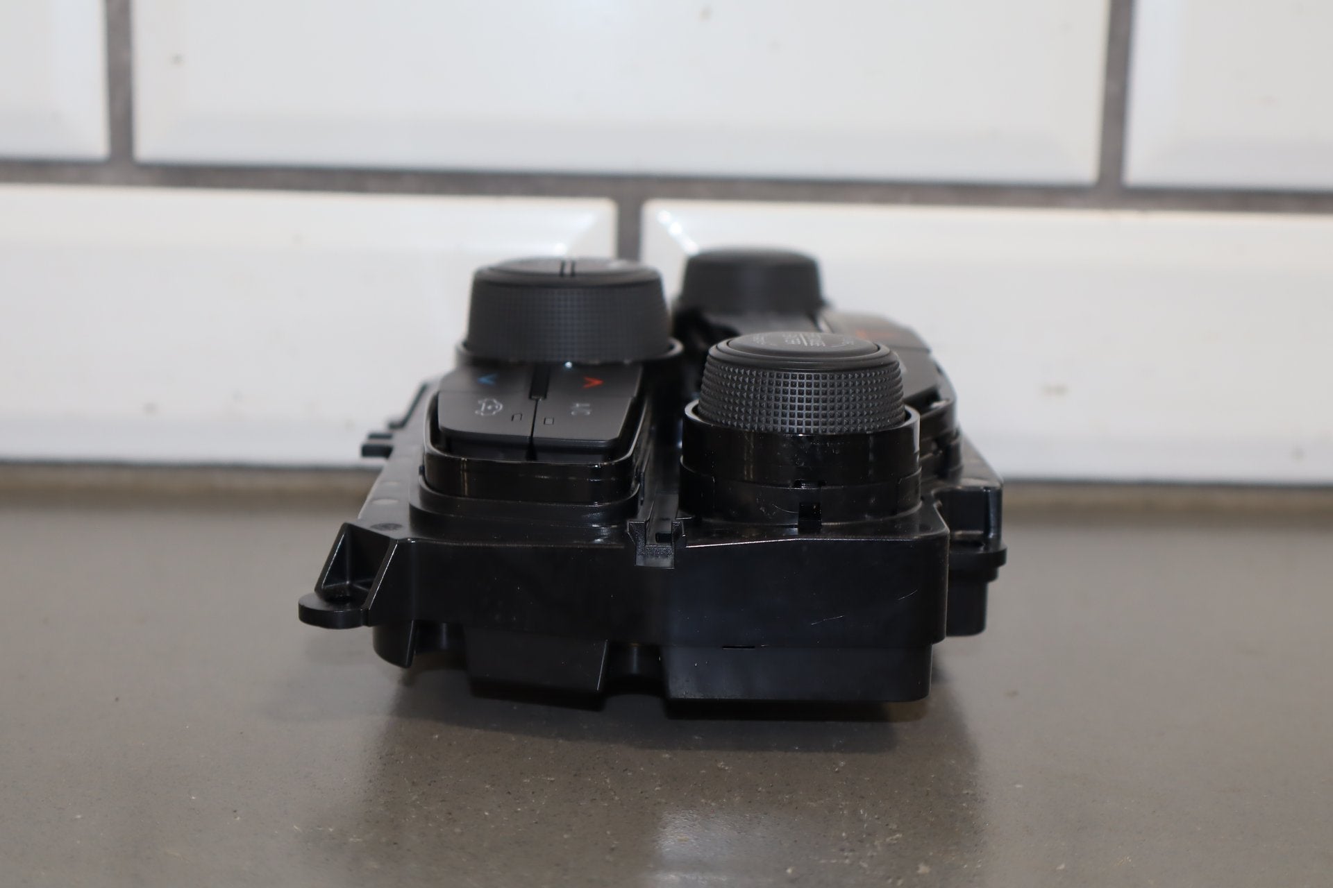 2022 Dodge Challenger SRT Scat Pack Climate Control Assembly OEM 68415454ab