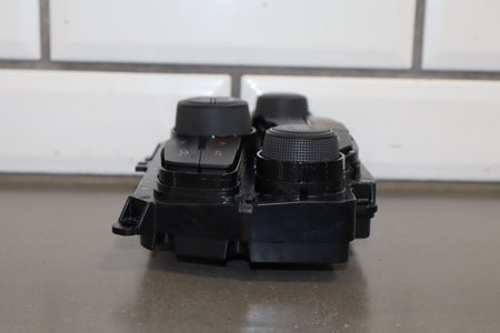 2022 Dodge Challenger SRT Scat Pack Climate Control Assembly OEM 68415454ab