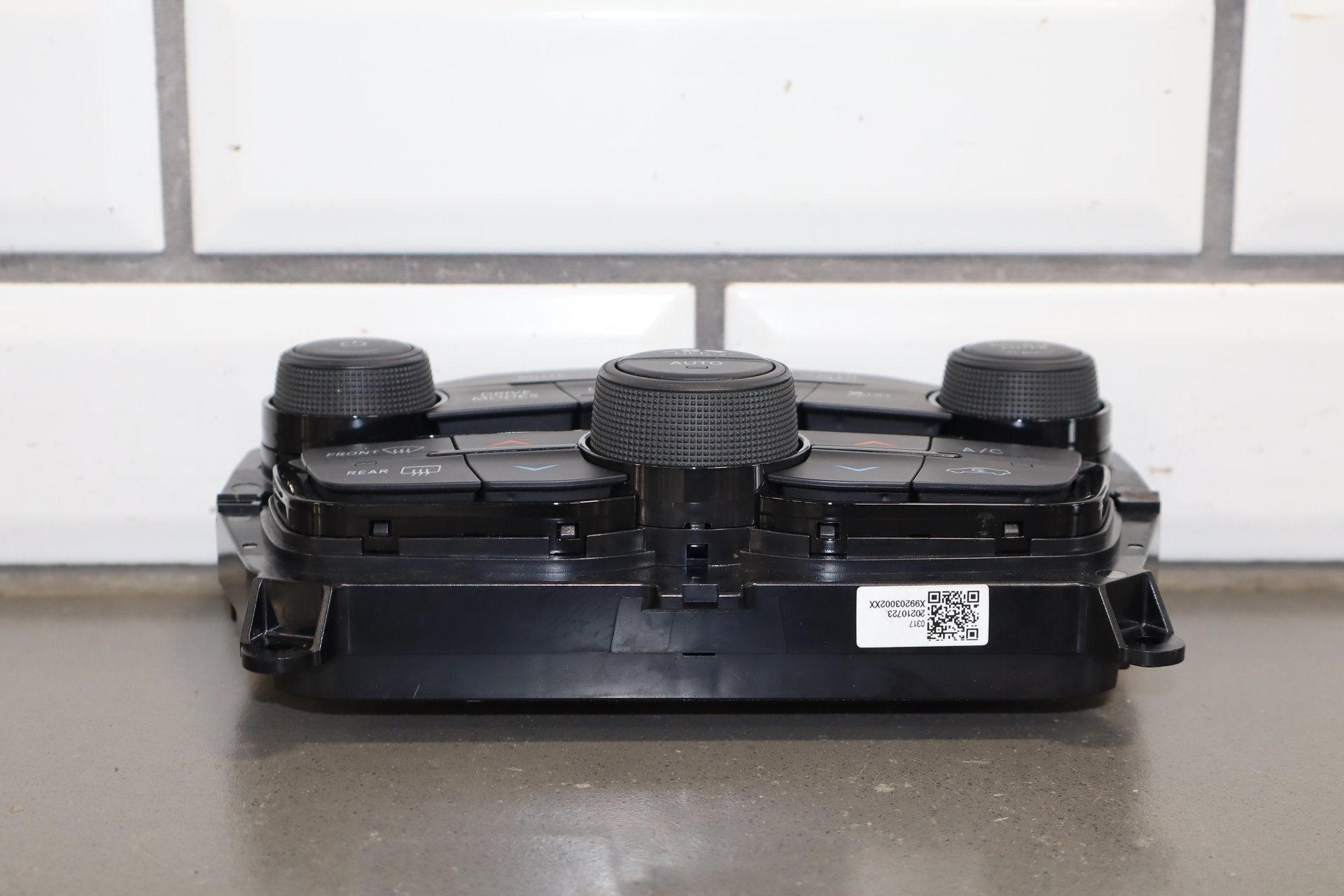 2022 Dodge Challenger SRT Scat Pack Climate Control Assembly OEM 68415454ab