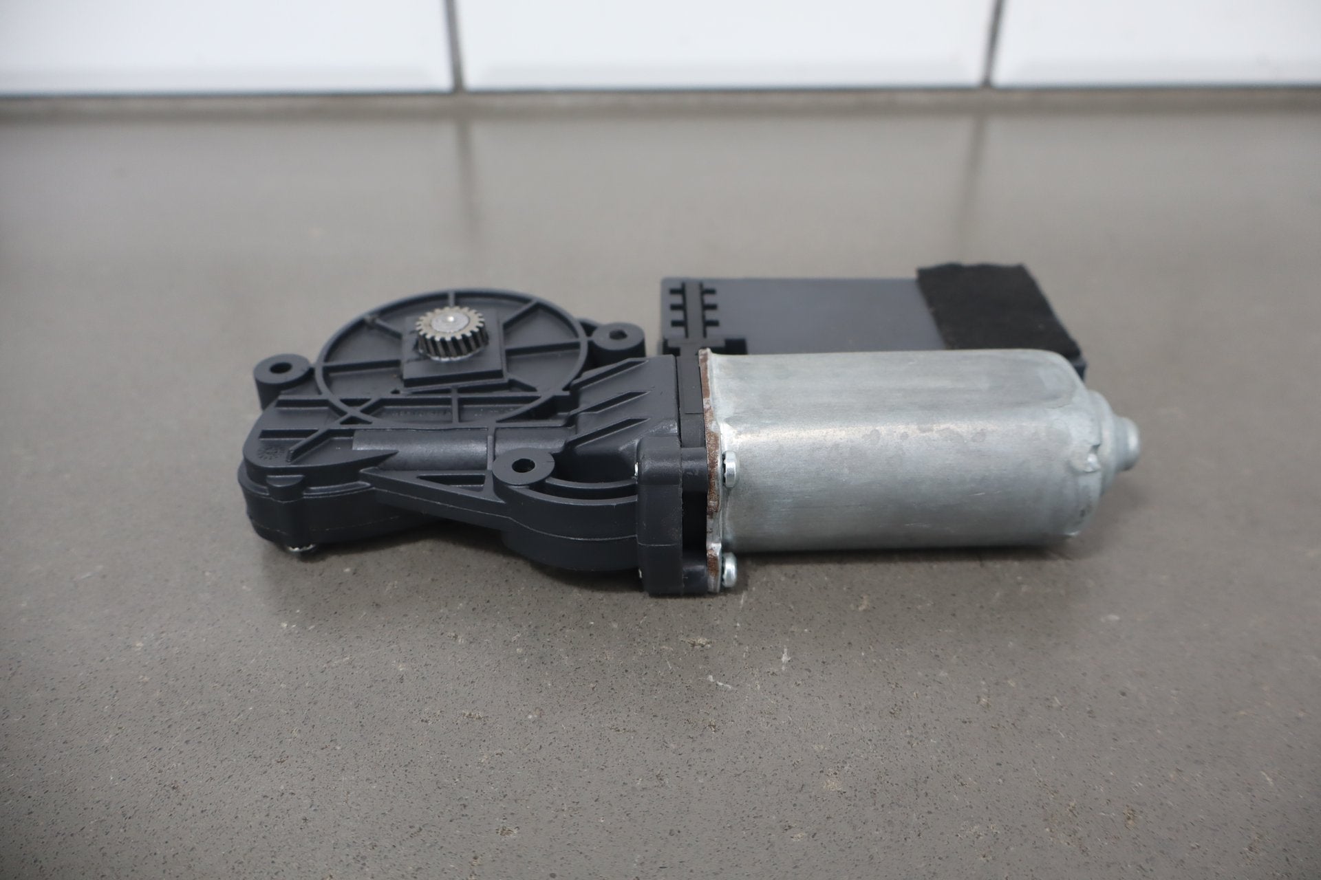 2022 Dodge Challenger Sun Roof Motor OEM