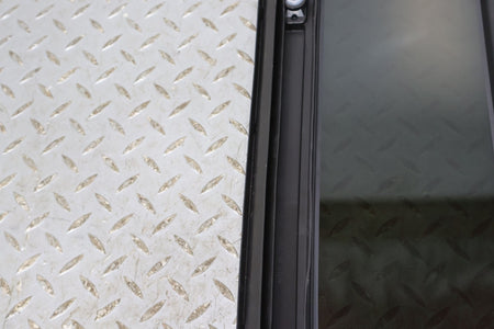 2022, Rivian, R1S