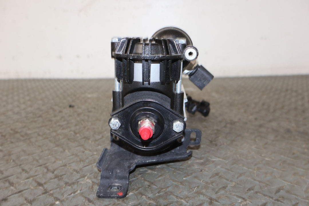 2022 Rivian R1S Launch Edition OEM Air Ride Compressor (C100055693C) 9K Miles