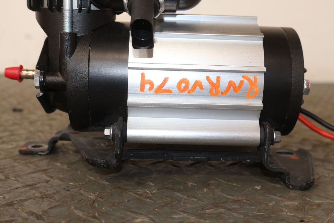 2022 Rivian R1S Launch Edition OEM Air Ride Compressor (C100055693C) 9K Miles