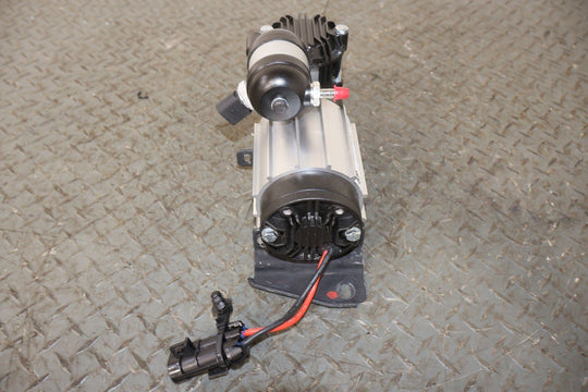 2022 Rivian R1S Launch Edition OEM Air Ride Compressor (C100055693C) 9K Miles