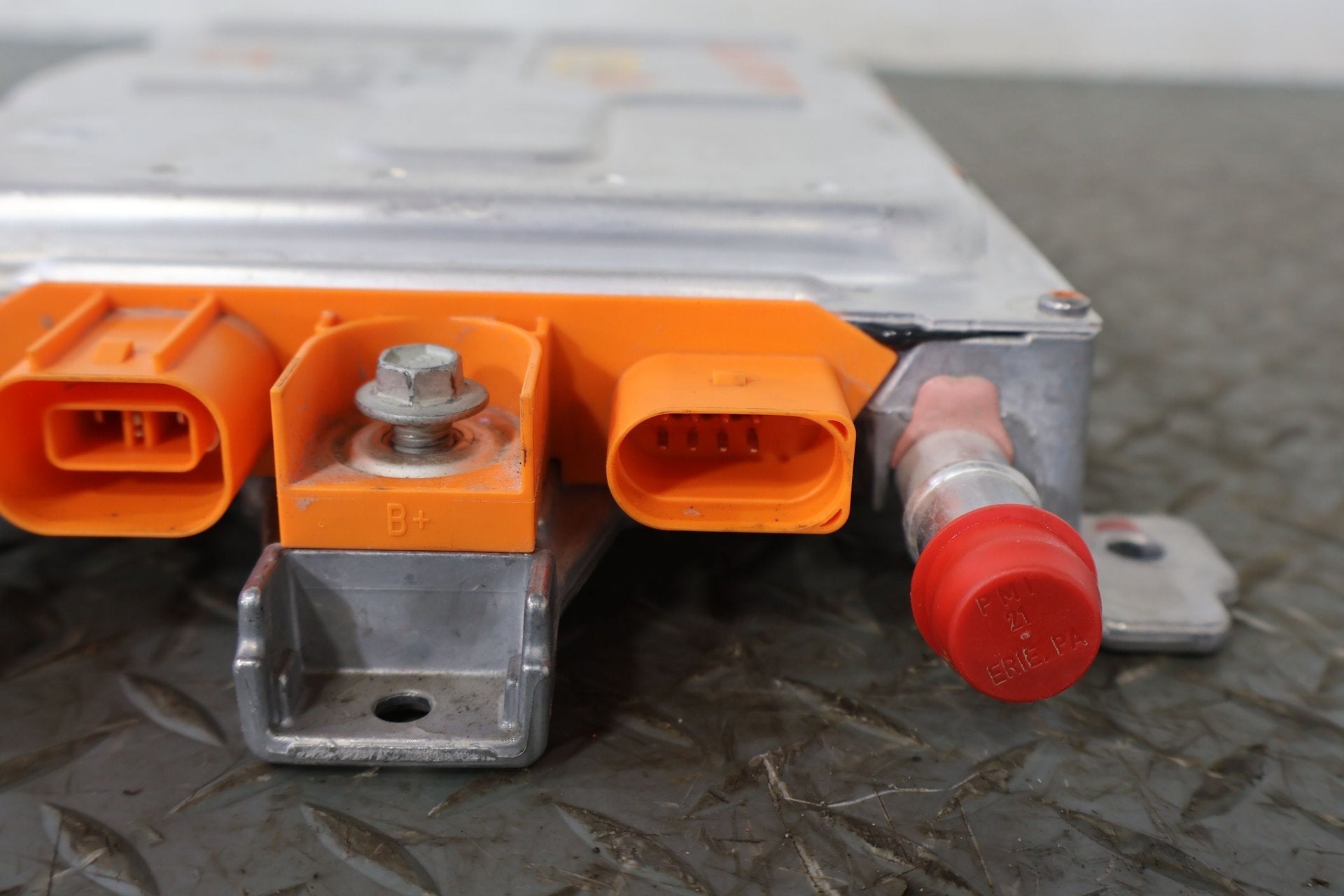 2022 Rivian R1S Launch Edition OEM DC to DC Converter (PT00001573F) 9K Miles