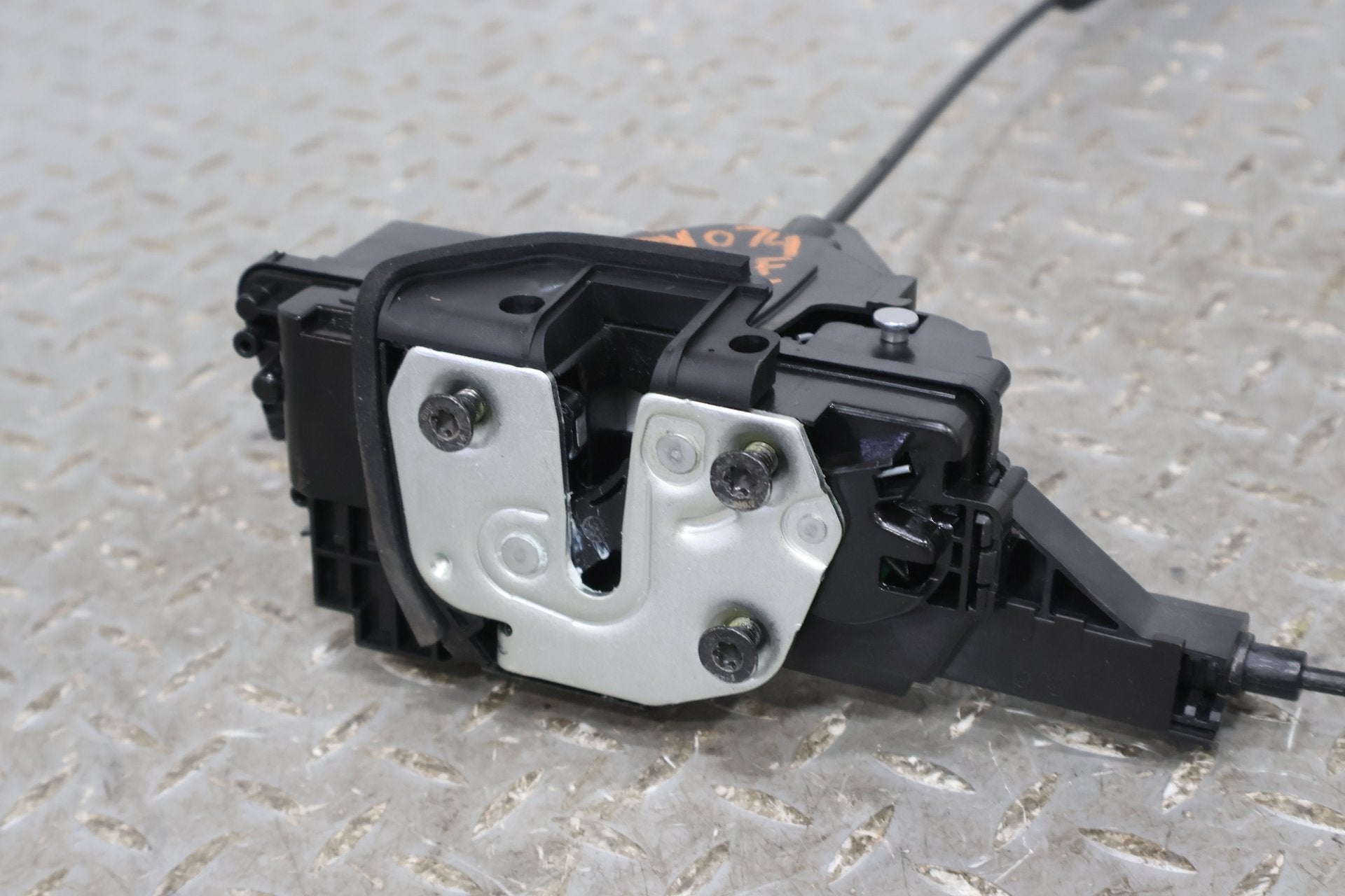 2022 Rivian R1S- Left Front Door Latch