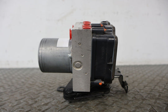 2022 Rivian R1S OEM ABS Anti - Lock Brake Pump W/ Module (9K Miles)