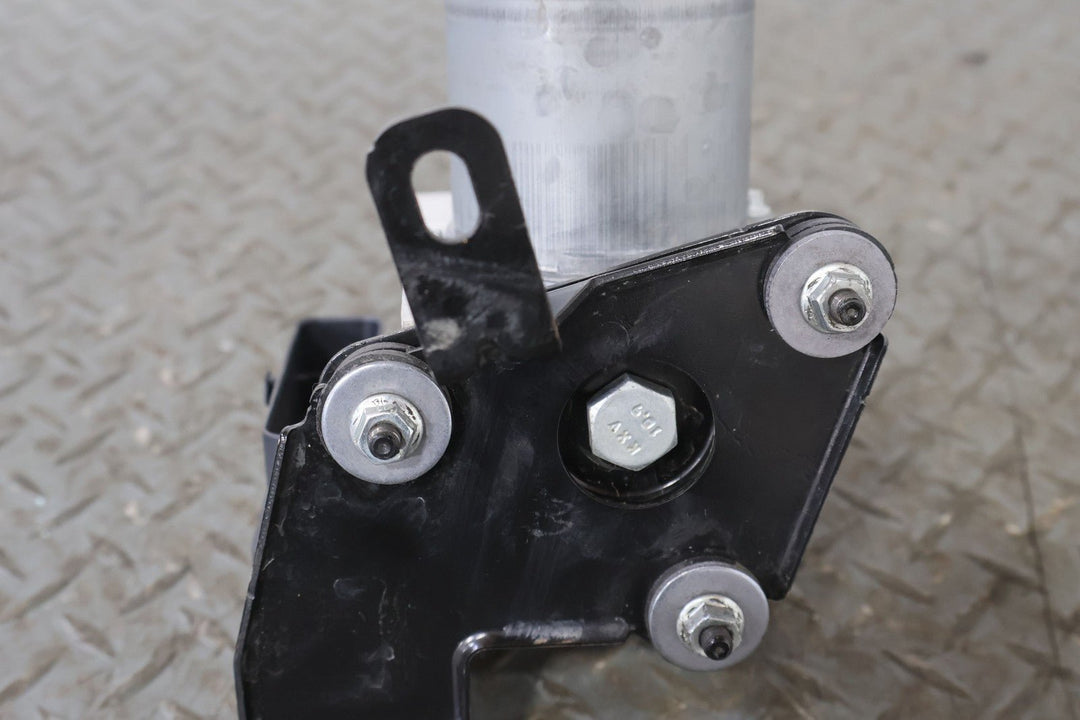 2022 Rivian R1S OEM ABS Anti - Lock Brake Pump W/ Module (9K Miles)