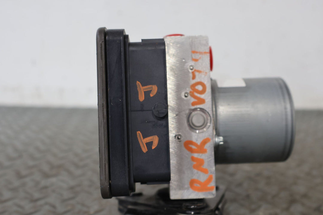 2022 Rivian R1S OEM ABS Anti - Lock Brake Pump W/ Module (9K Miles)