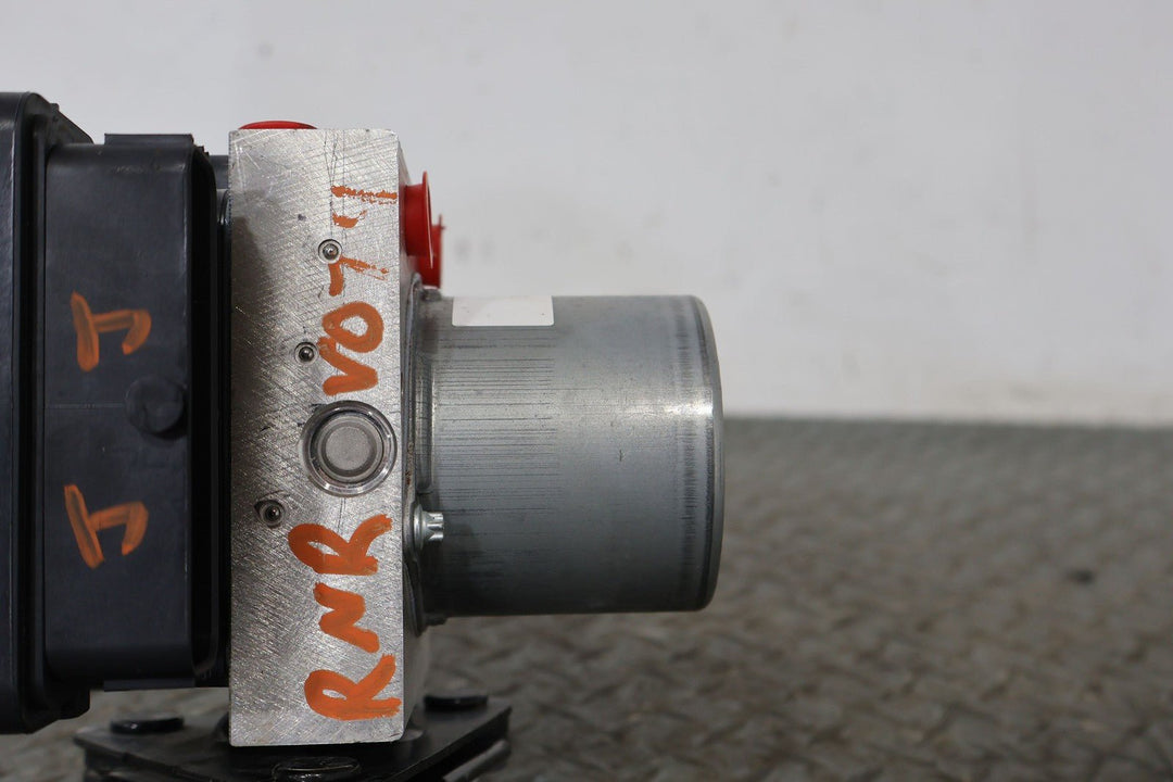 2022 Rivian R1S OEM ABS Anti - Lock Brake Pump W/ Module (9K Miles)