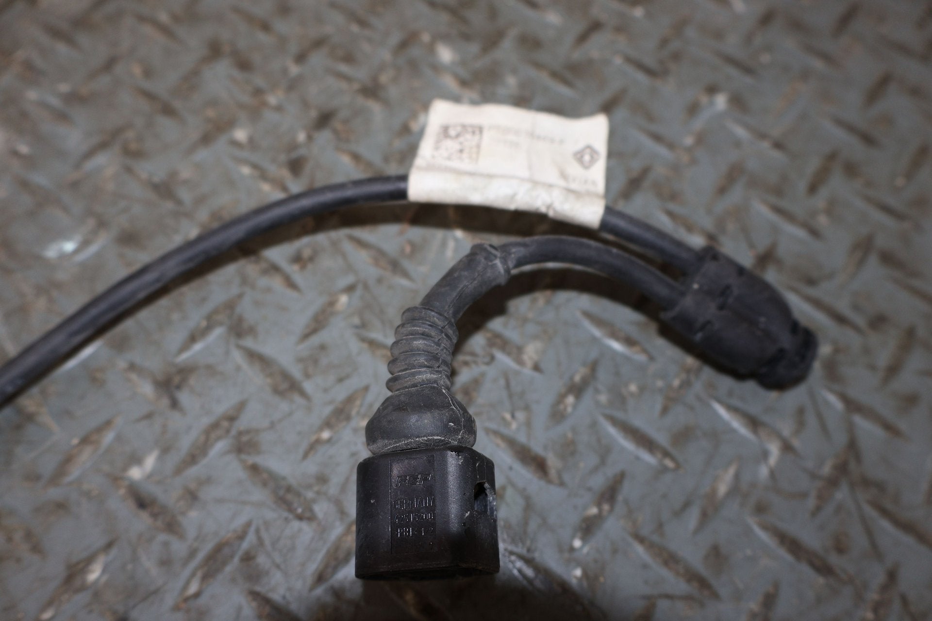 2022 Rivian R1S OEM Front Right RH Wheel Speed Sensor W/ Wiring Harness
