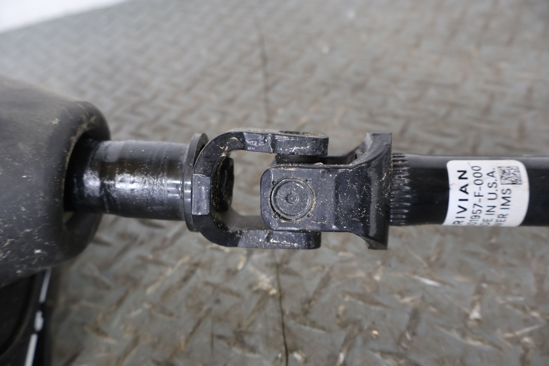 2022 Rivian R1S OEM Interior Upper & Lower Steering Column (00001957F 00018045C)