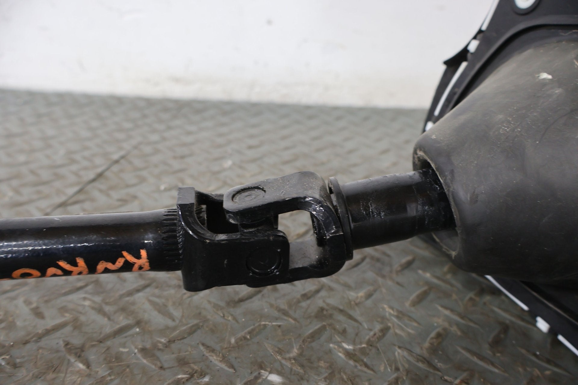 2022 Rivian R1S OEM Interior Upper & Lower Steering Column (00001957F 00018045C)