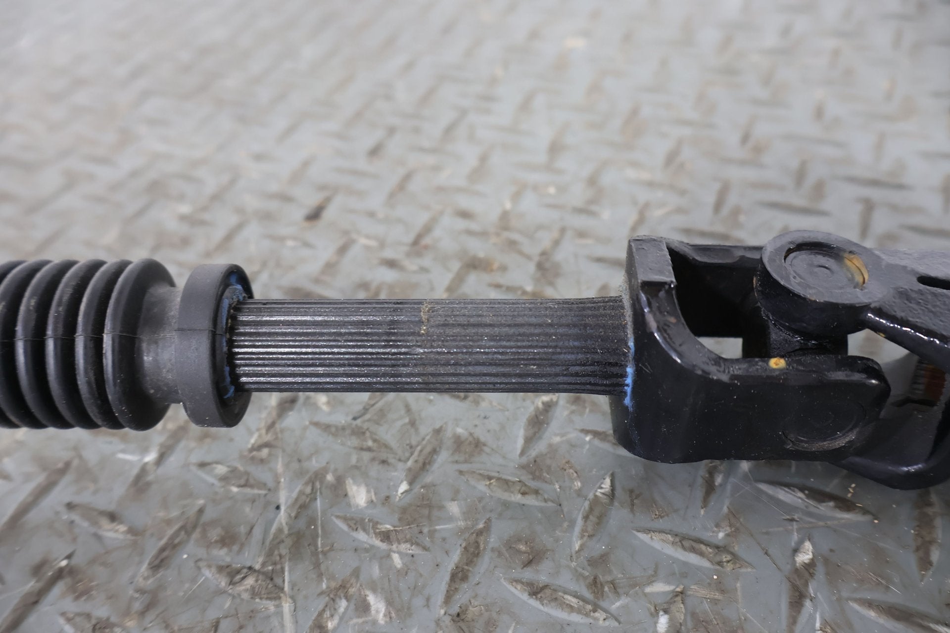 2022 Rivian R1S OEM Interior Upper & Lower Steering Column (00001957F 00018045C)