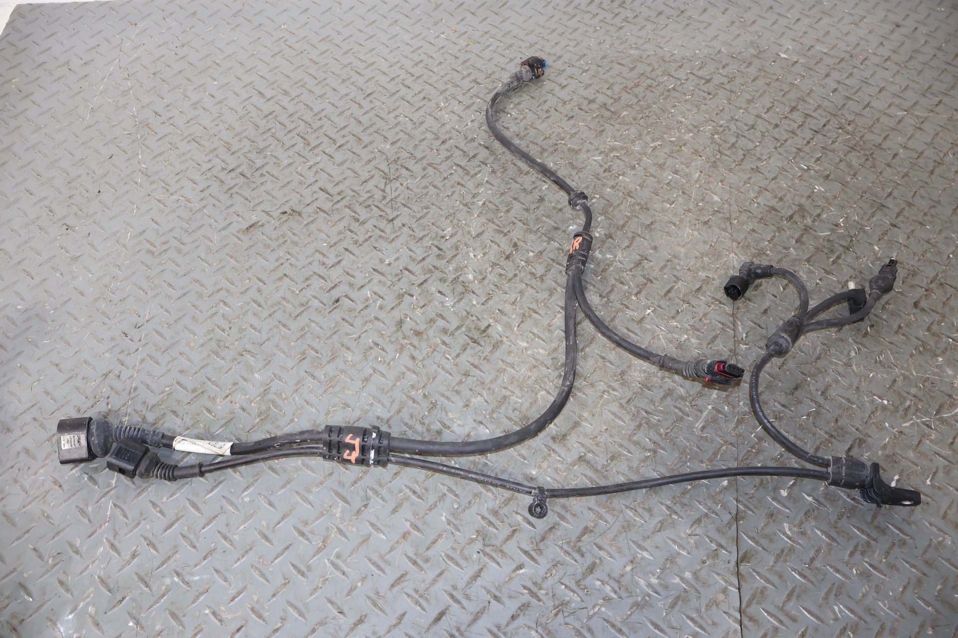 2022 Rivian R1S OEM Rear Right RH Wheel Speed Sensor W/ Wiring Harness
