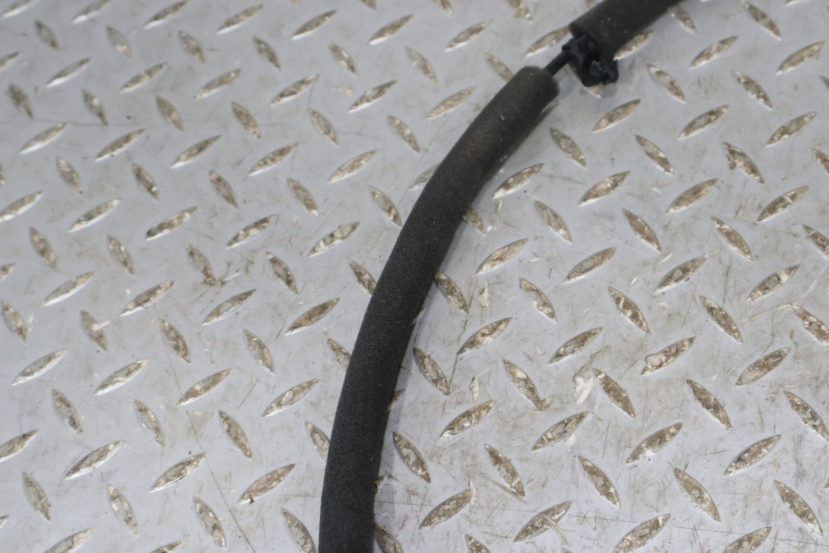 2022 Rivian R1S- Right Front Door Latch